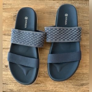 Brand New: Vivaia Double Strap Slides